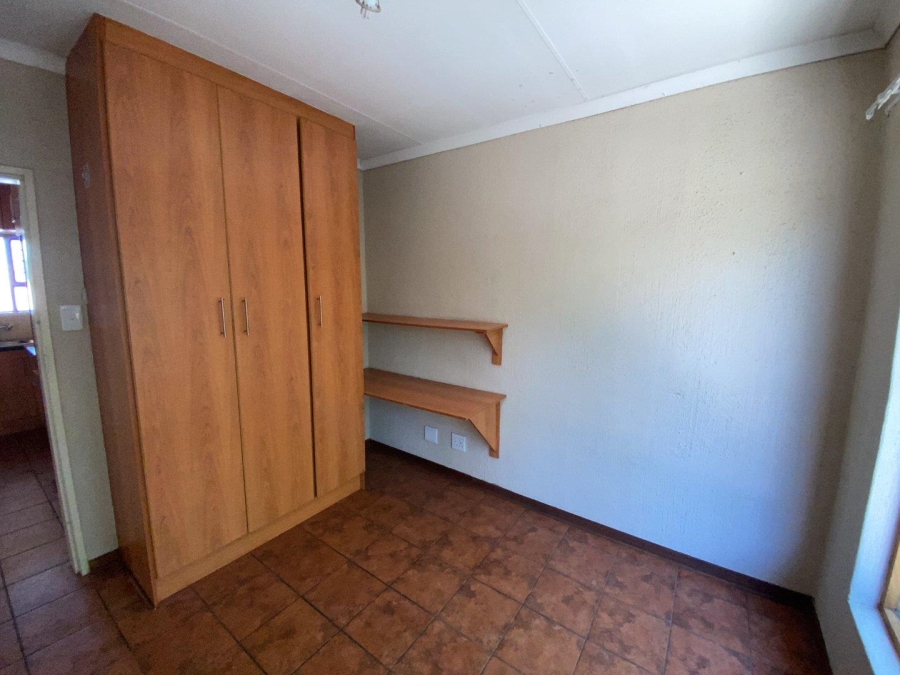 To Let 2 Bedroom Property for Rent in Die Bult North West